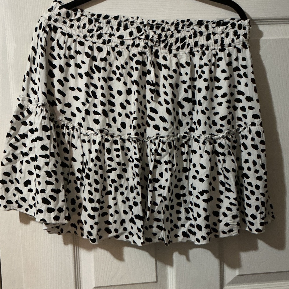 Stylish Black and White Polka Dot Skirt